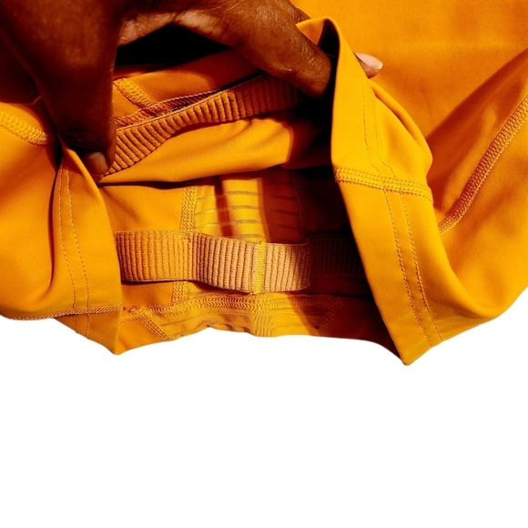 Nike PRO | Women's Orange Dri-Fit Quarter Zip Cropped Sports Bra (Size Medium) - Picture 5 of 11